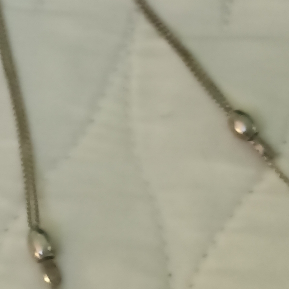 Elegant Sterling Silver Pendant Necklace - Picture 4 of 4